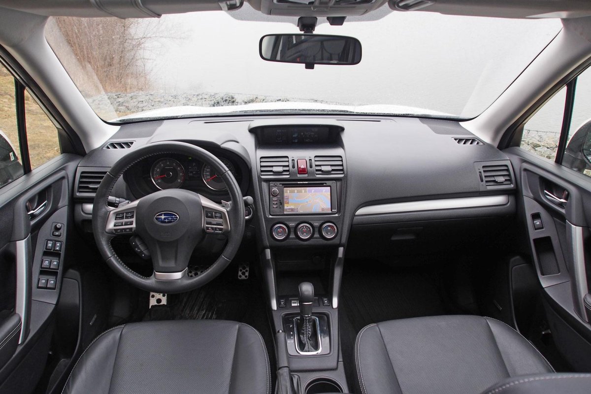 Subaru Forester 2011 салон