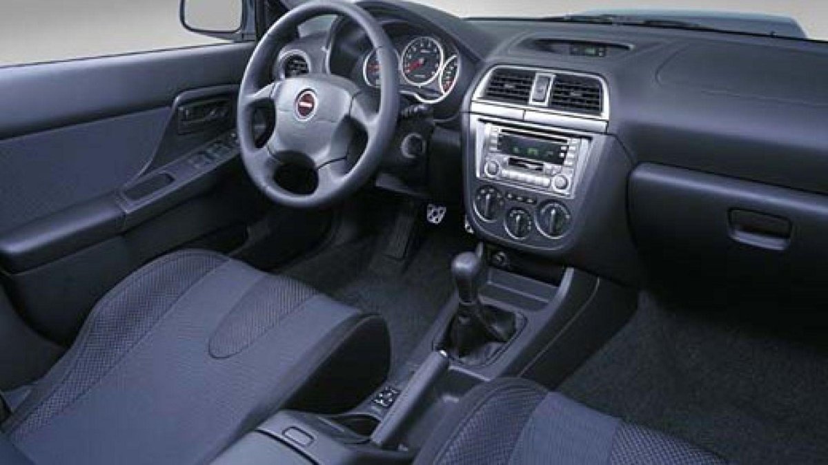 Салон Субару Импреза 2003