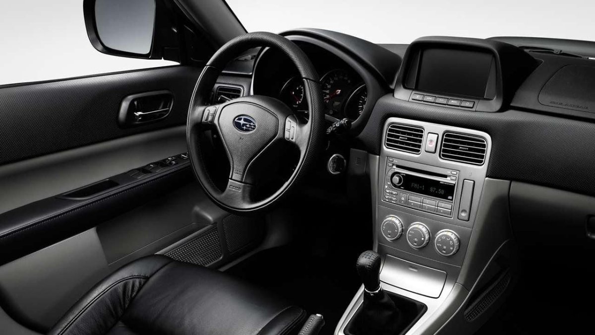 Subaru Forester 2005 салон