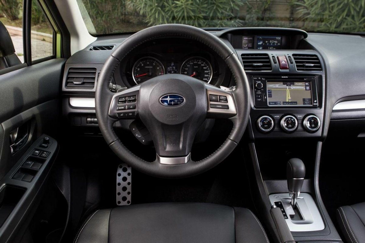 Subaru XV 2014 салон