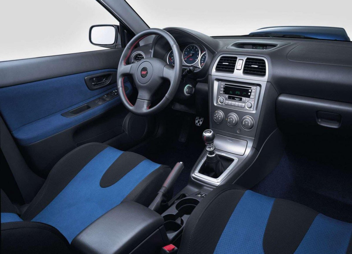 Субару Impreza WRX STI 2005