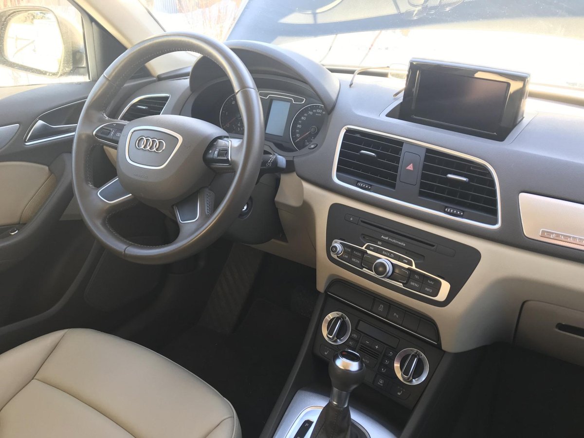 Audi q3 2013 салон