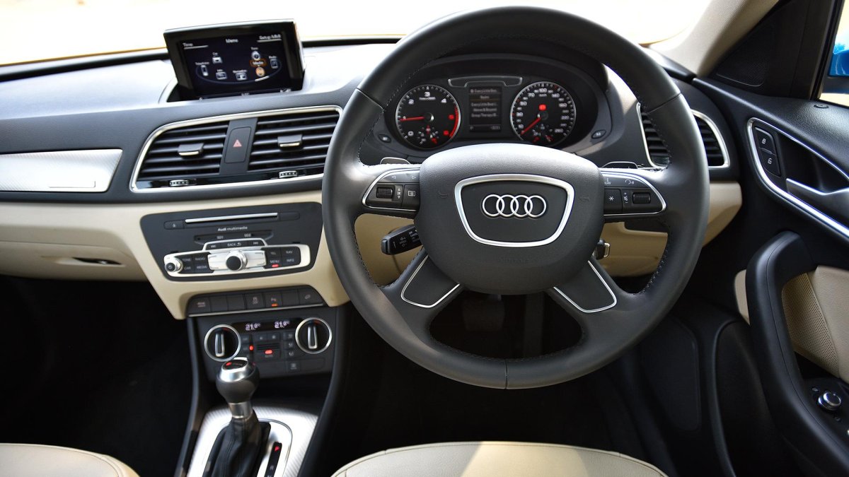 Audi q3 2012 Interior