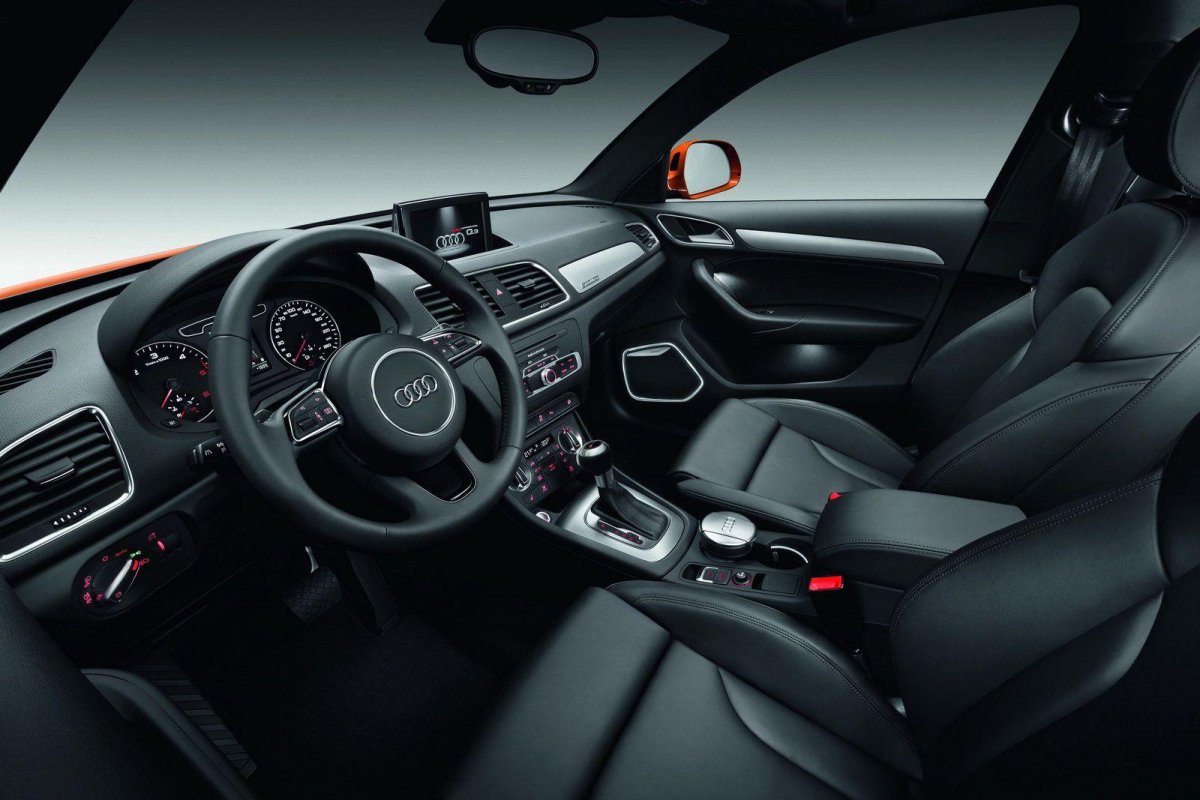 Audi q3 2012 Interior