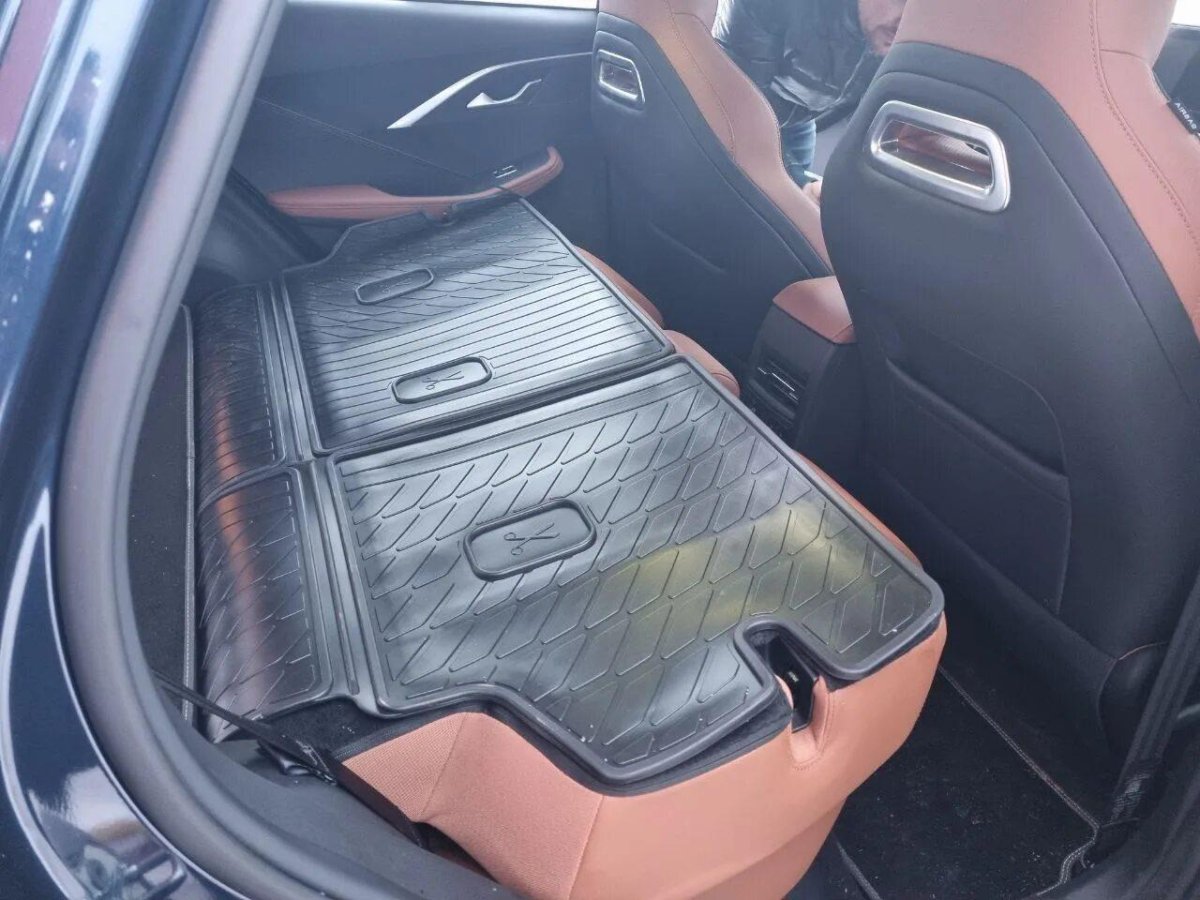 Коврики Omoda c5