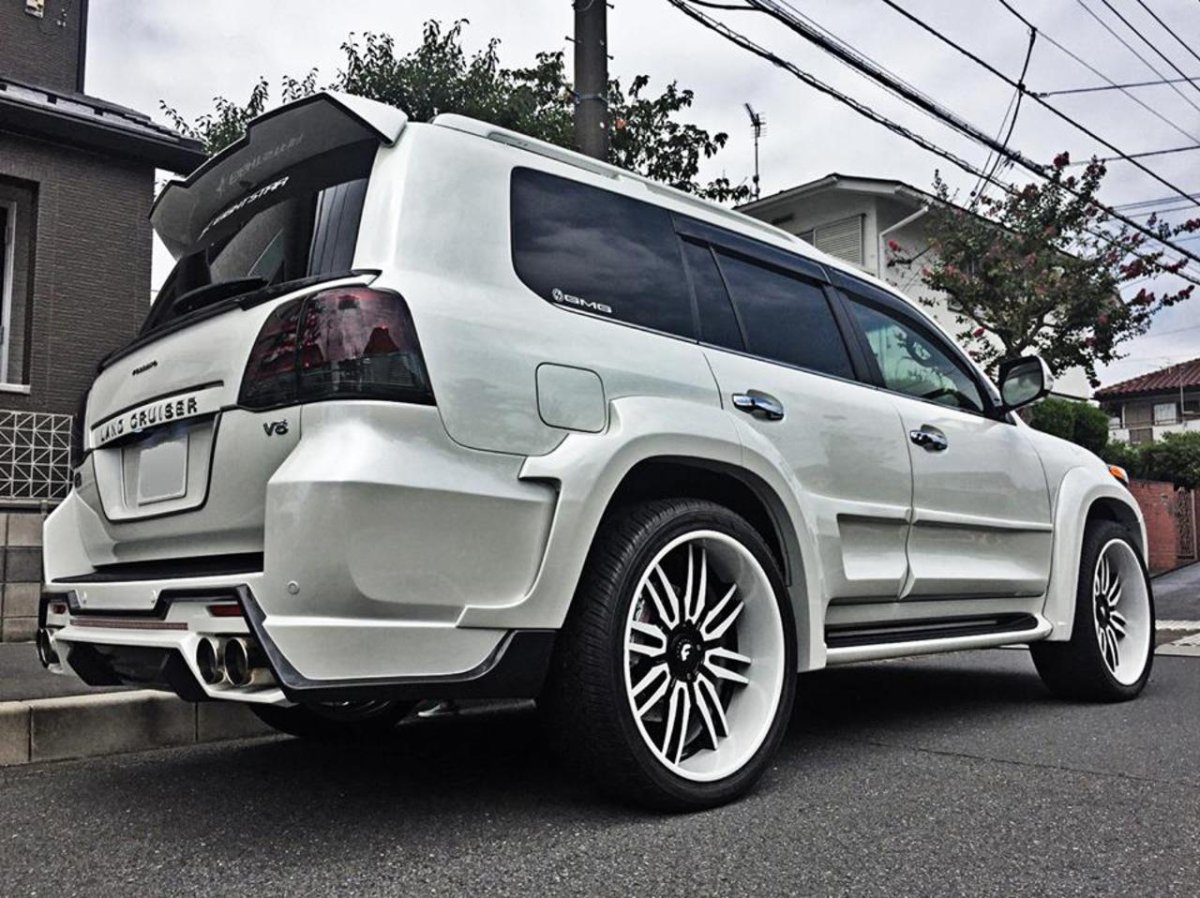 Toyota Land Cruiser 200 Tuning