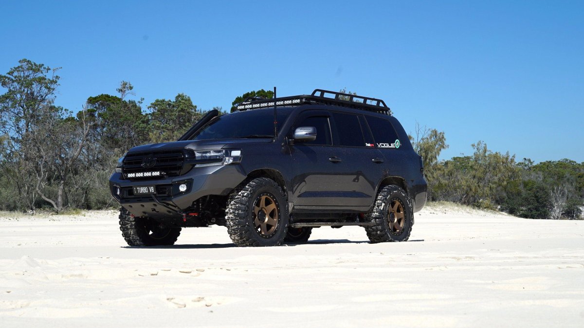 Toyota lc200 off Road Tuning
