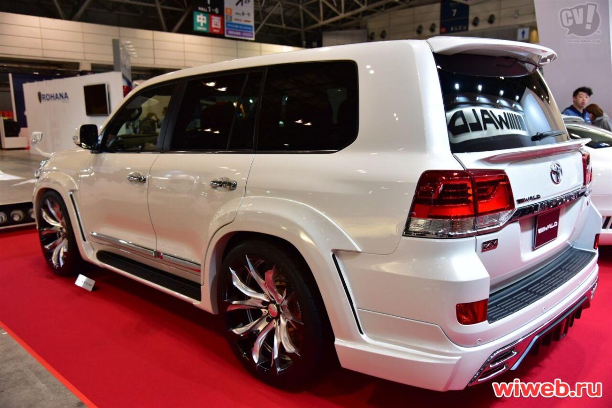 Toyota Land Cruiser 200