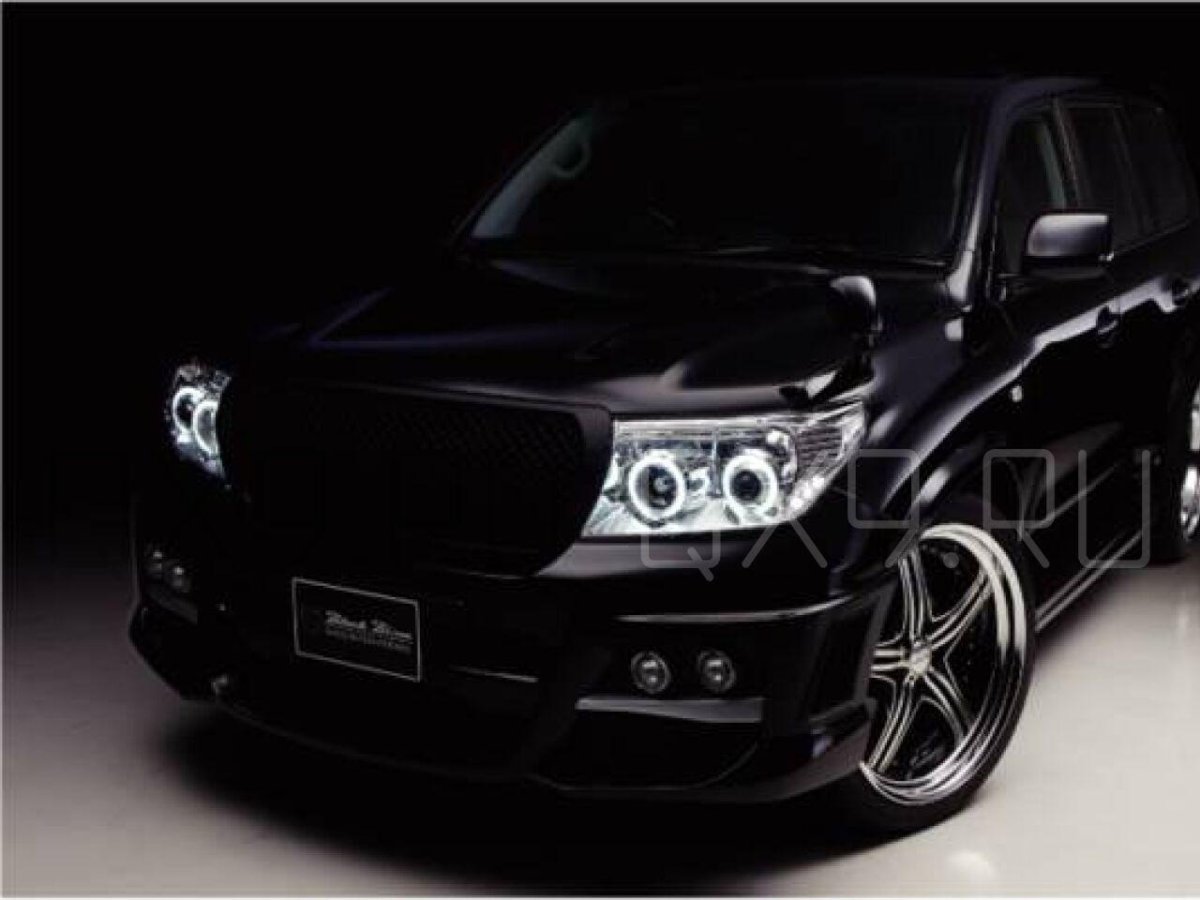 Toyota Land Cruiser 200 Black Bison