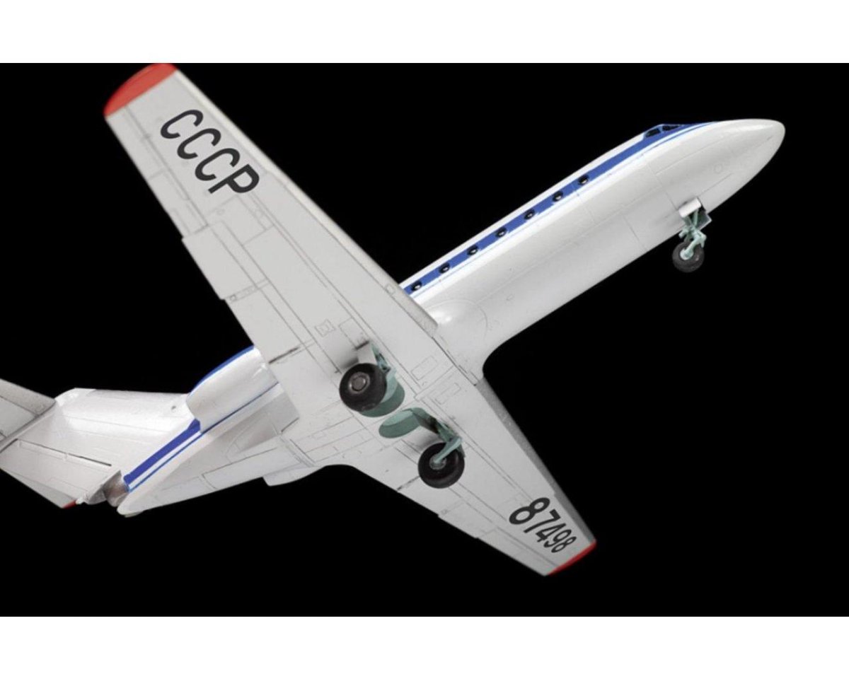 Як 40 звезда 1/144