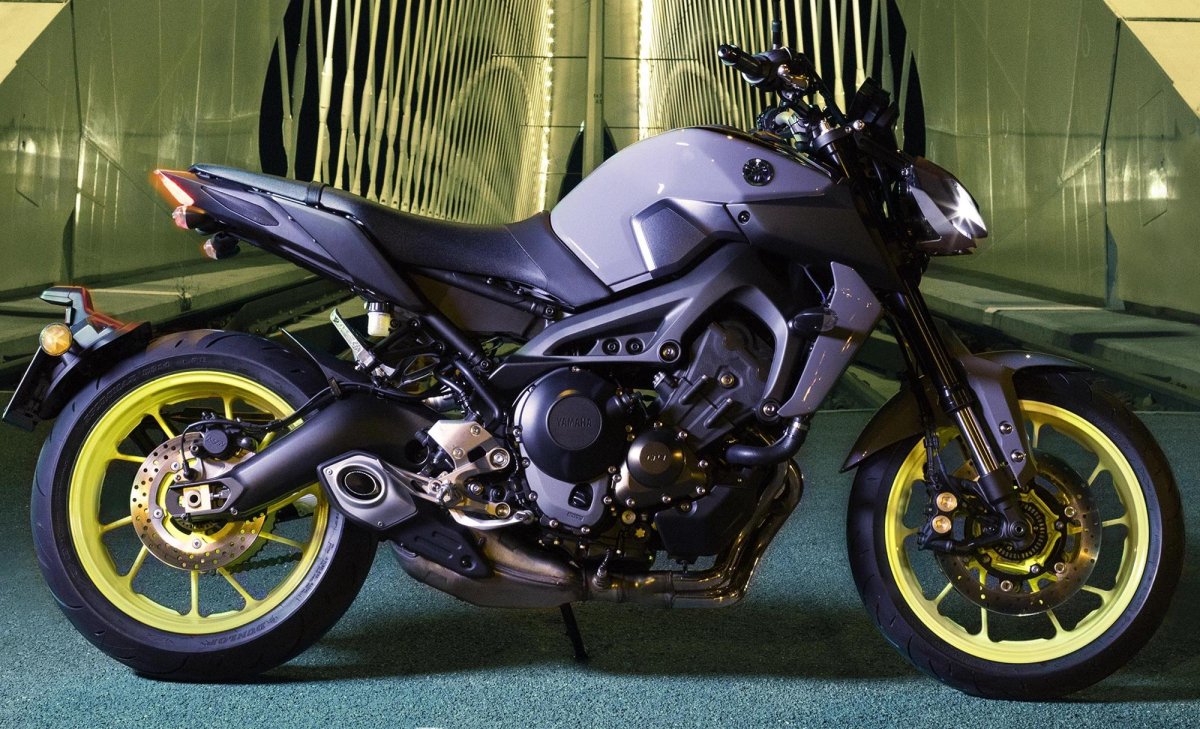 Yamaha MT-09 мотоцикл