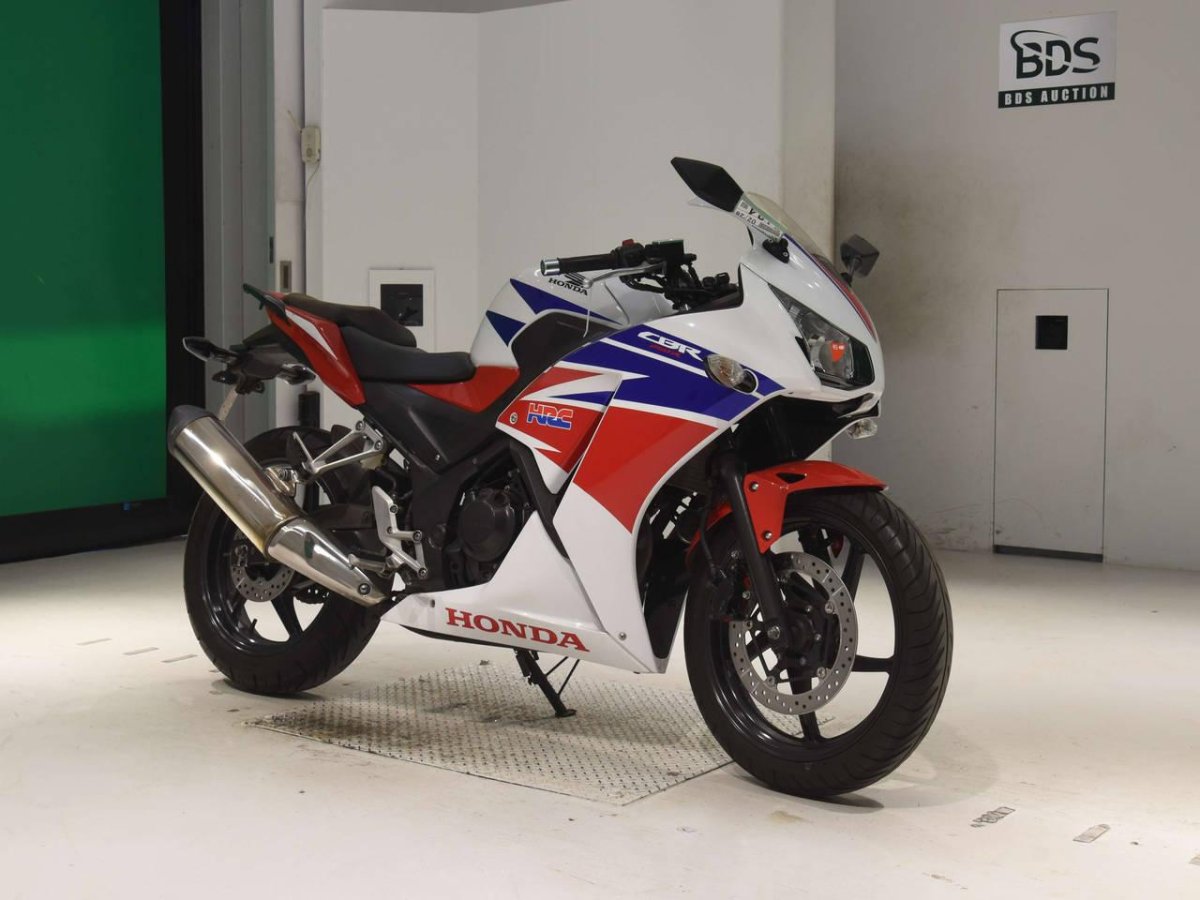 Honda CBR 400 2013