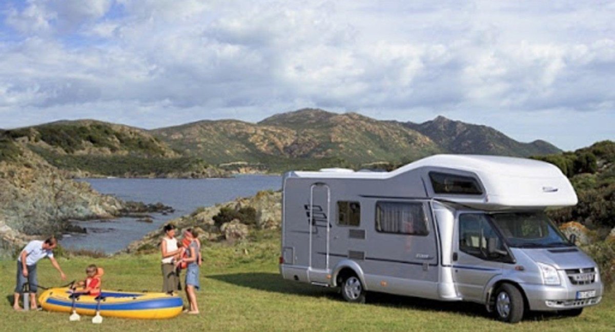 Альковный автодом