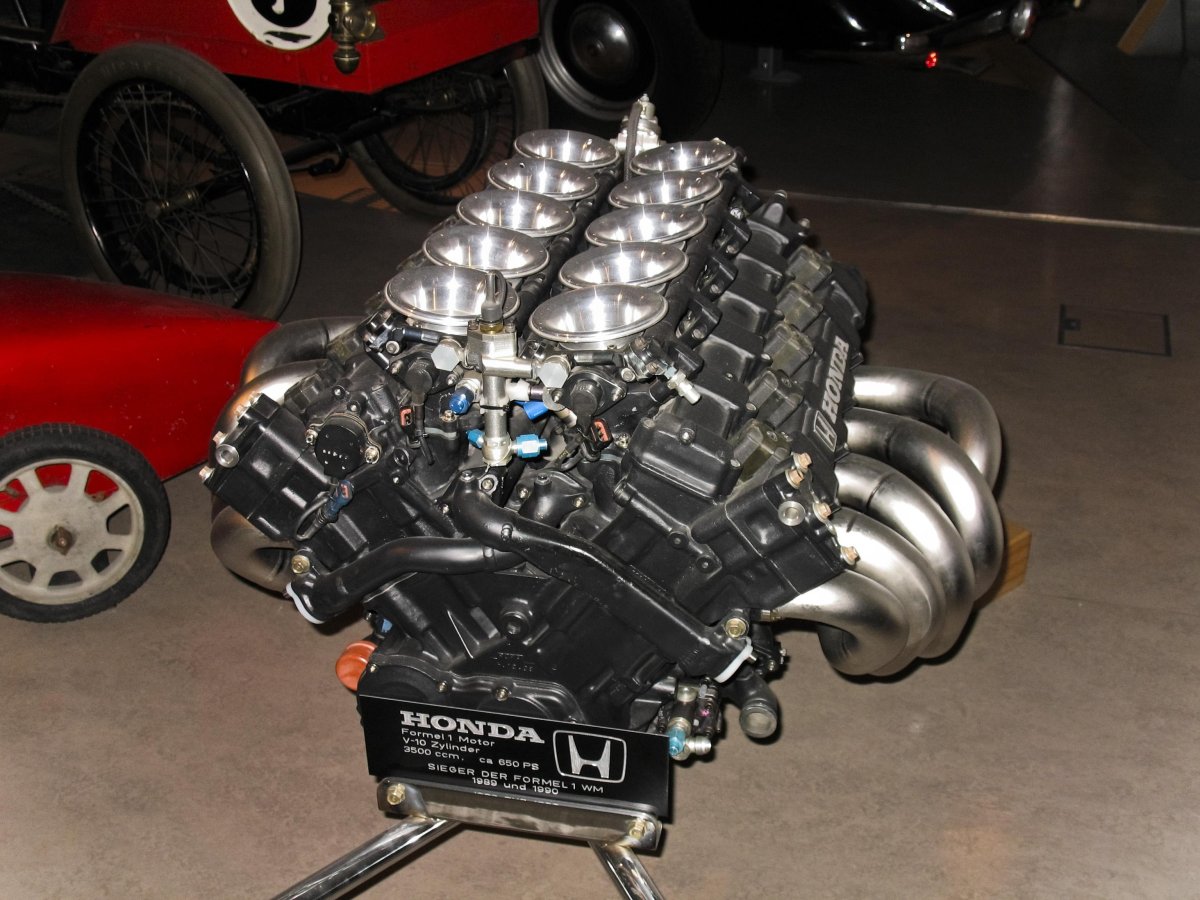 Honda v10 f1 engine