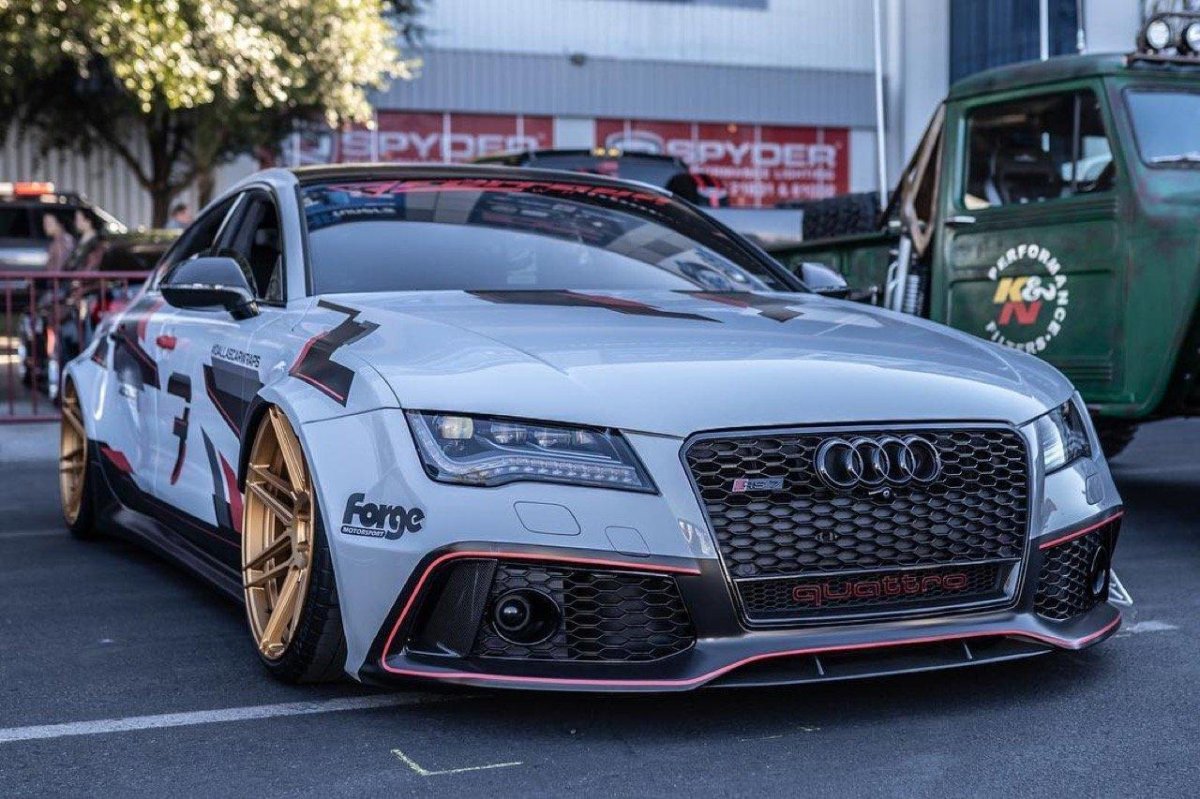 Ауди rs7