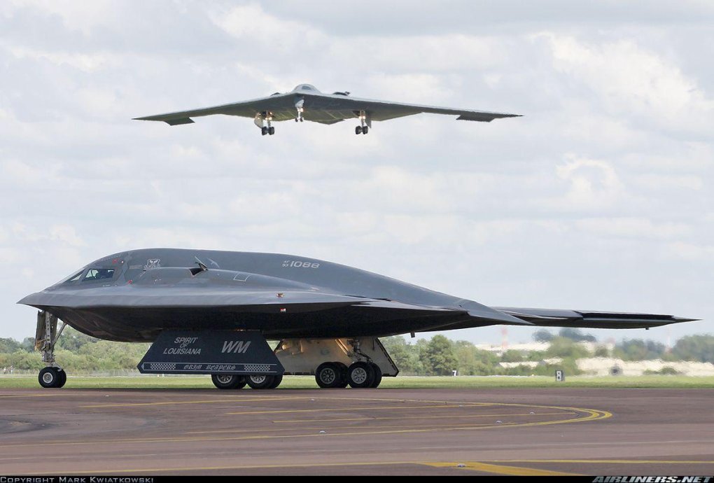 B-2 Spirit: стелс-бомбардировщик