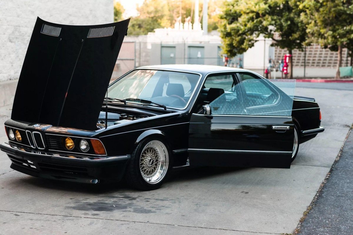 BMW e24 изумруд