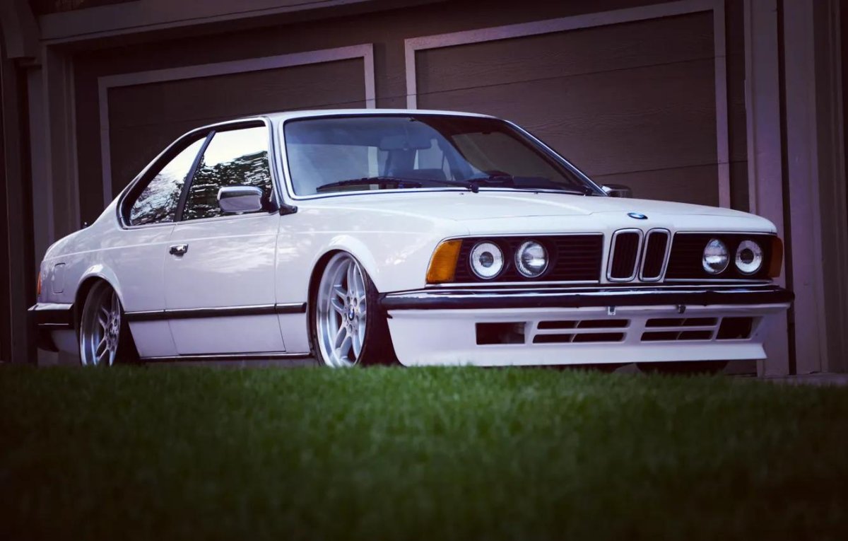 BMW 3 e24