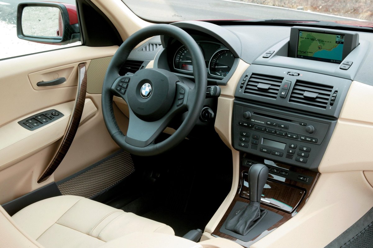 BMW x3 e83 Interior