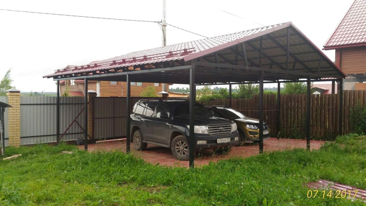 Навес для машины на участке