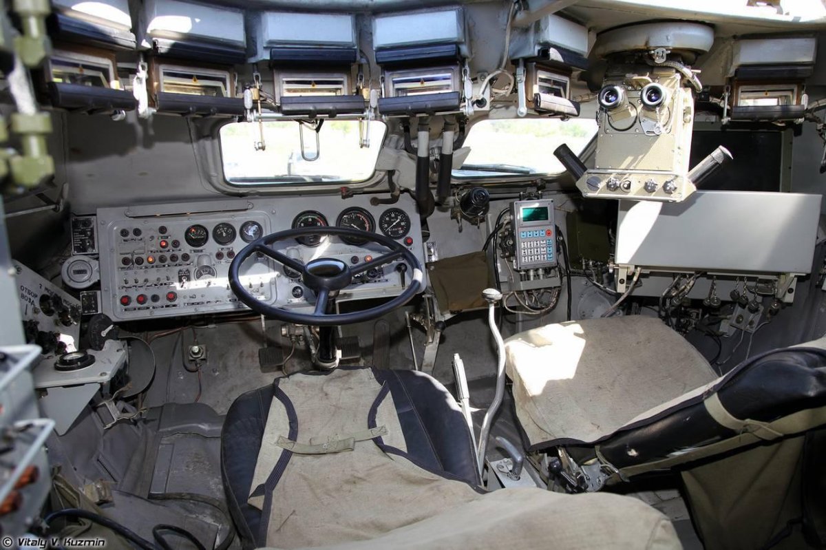 Кабина БТР 80