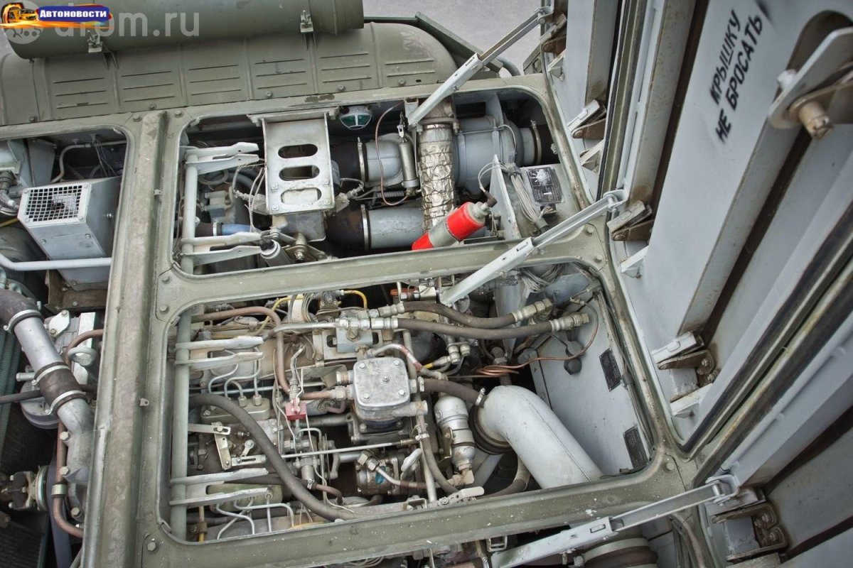 Силовой отсек БТР 80