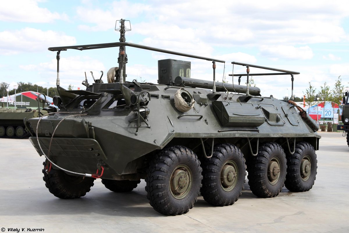 Р-145бм командно-штабная машина