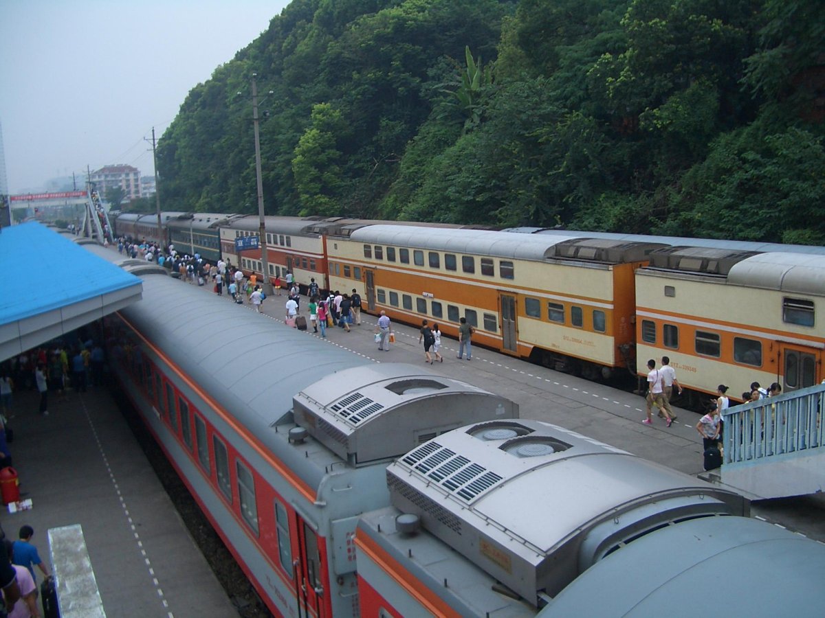 Пассажирские поезда в Китае