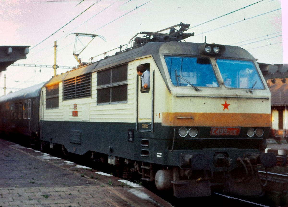 Электровоз Skoda e499