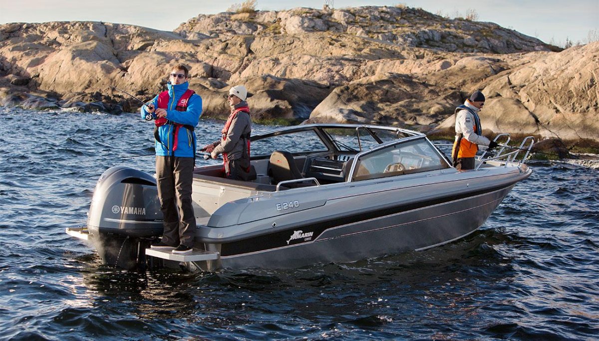 Катер Yamarin Cross 75 Bow Rider