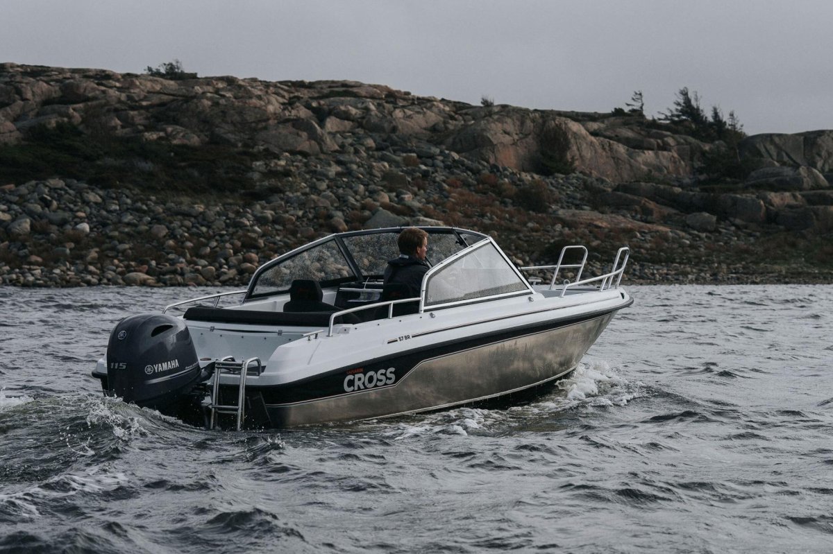 Катер Yamarin 57br