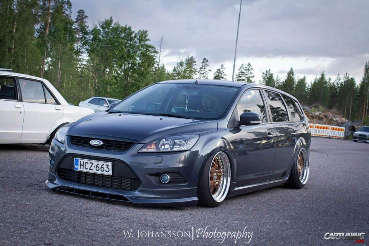 Ford Focus 2 Wagon stance