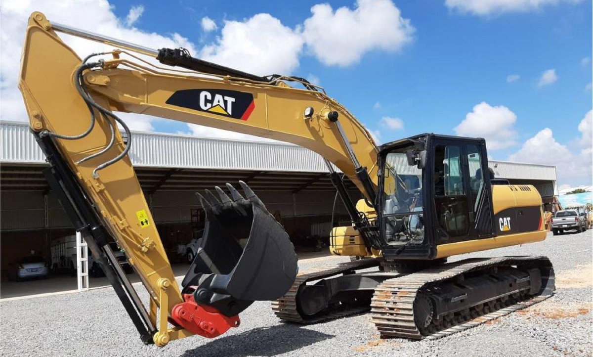 Экскаватор Caterpillar 320