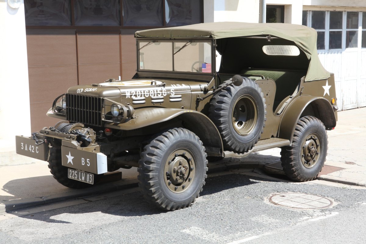 Dodge WC-40