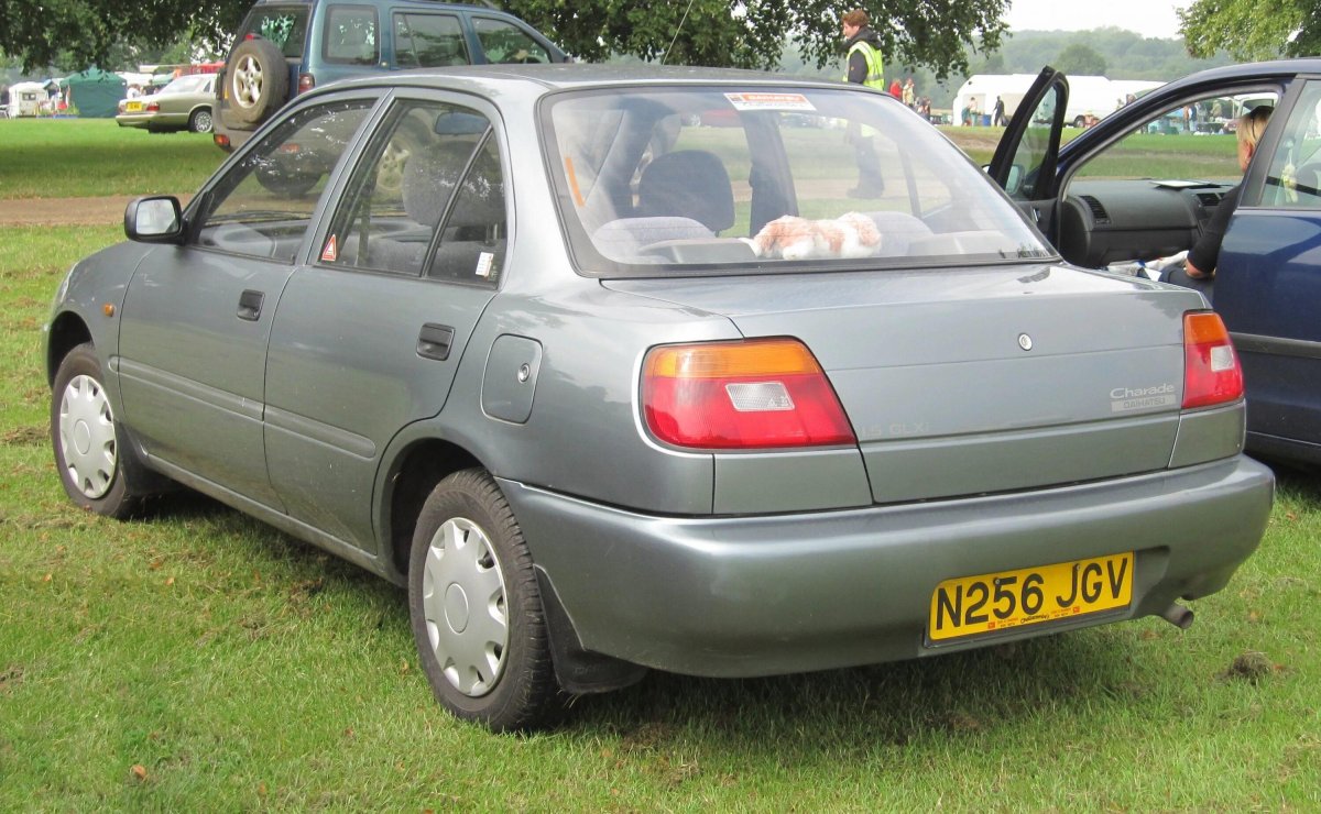 Daihatsu Charade g200