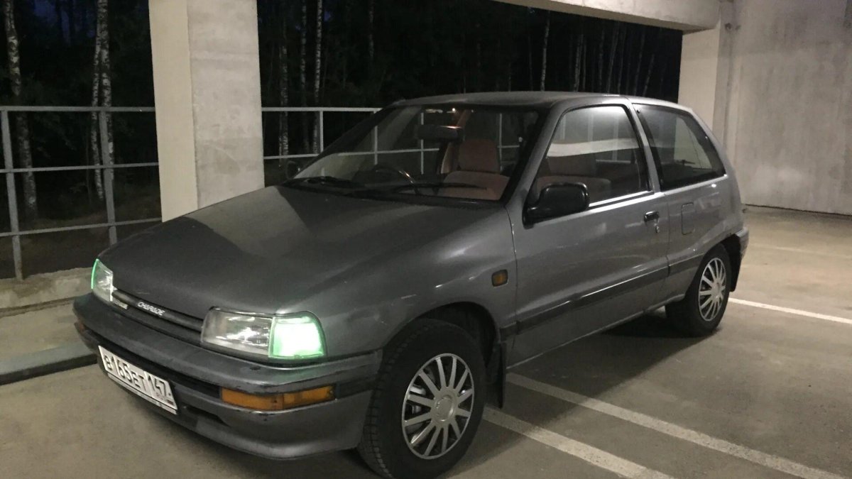 Daihatsu Charade 1990
