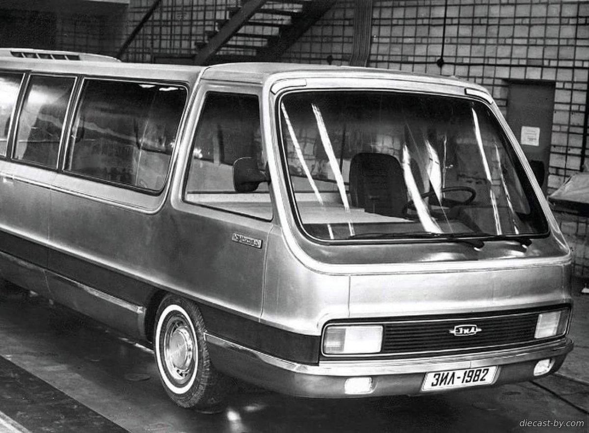 ЗИЛ 119 Юность