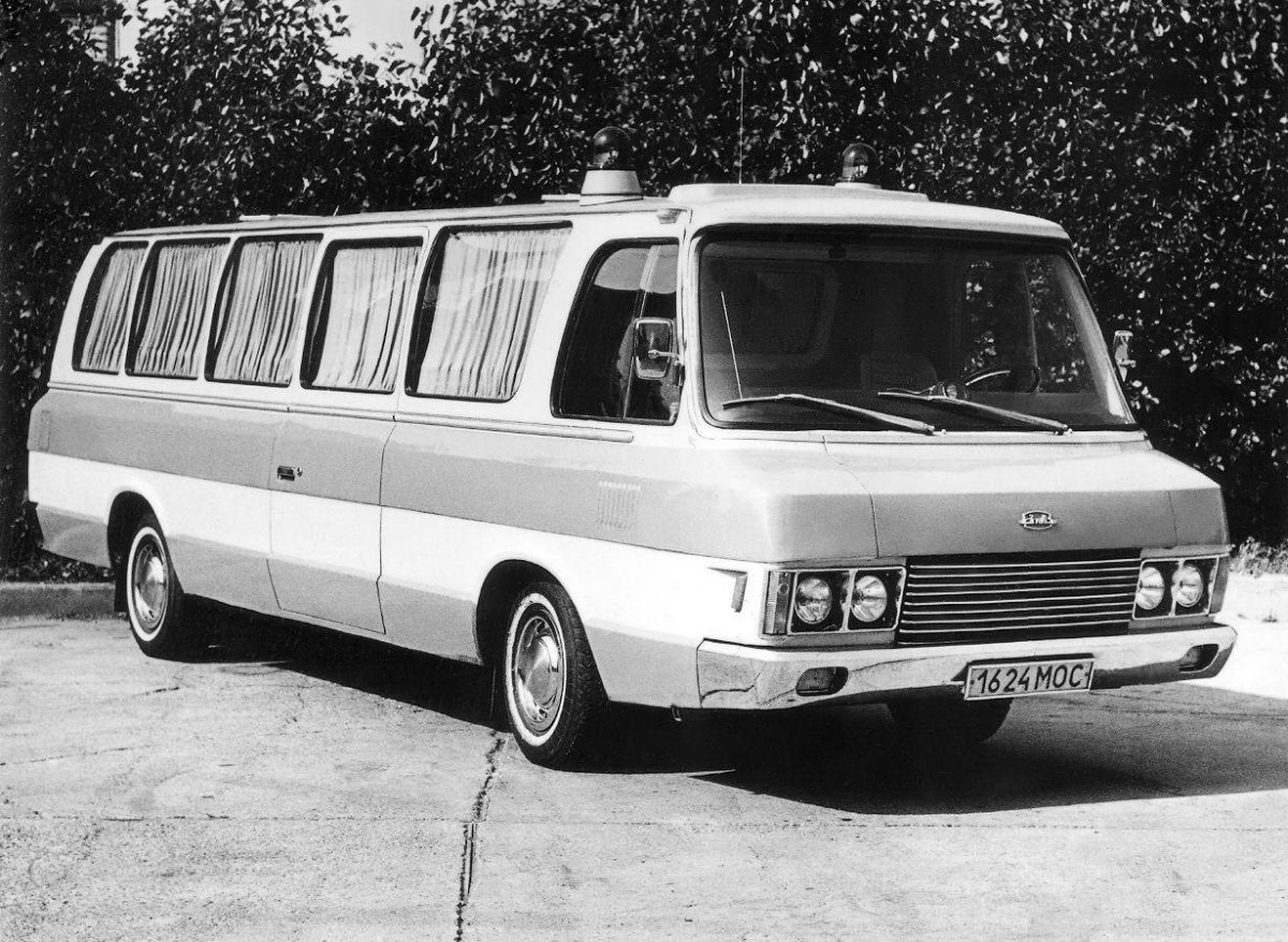 ЗИЛ-118кс Юность