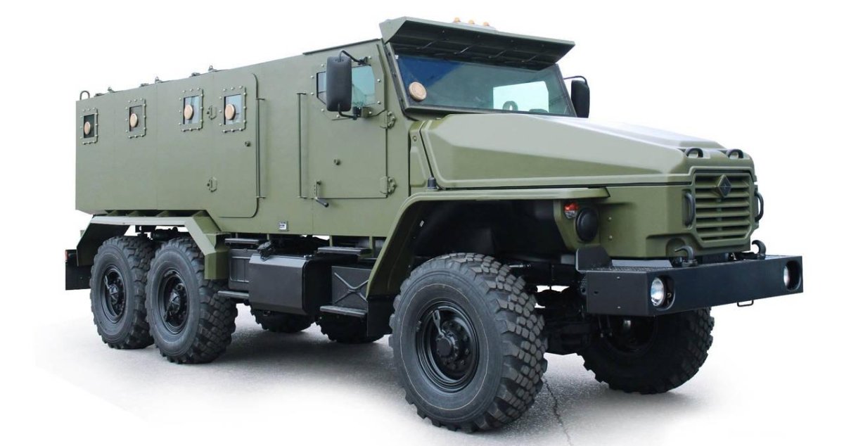 Урал 4320 ВВ бронированный