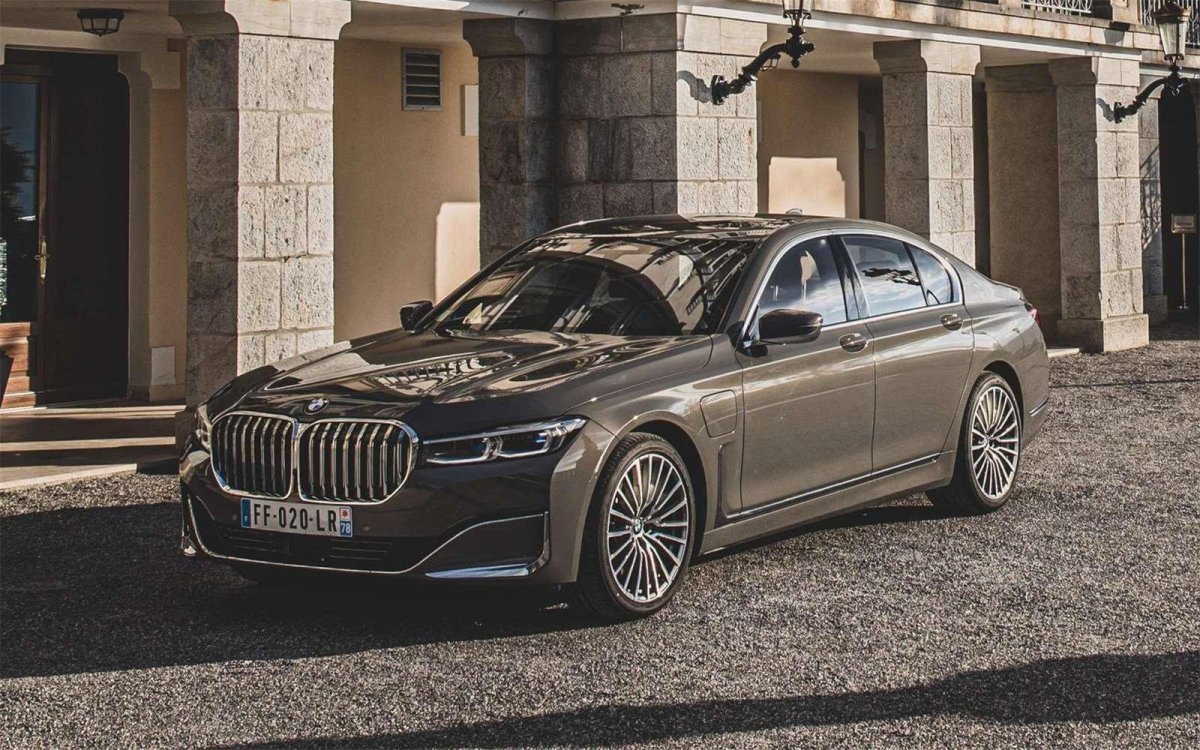 BMW 7 Series 2021