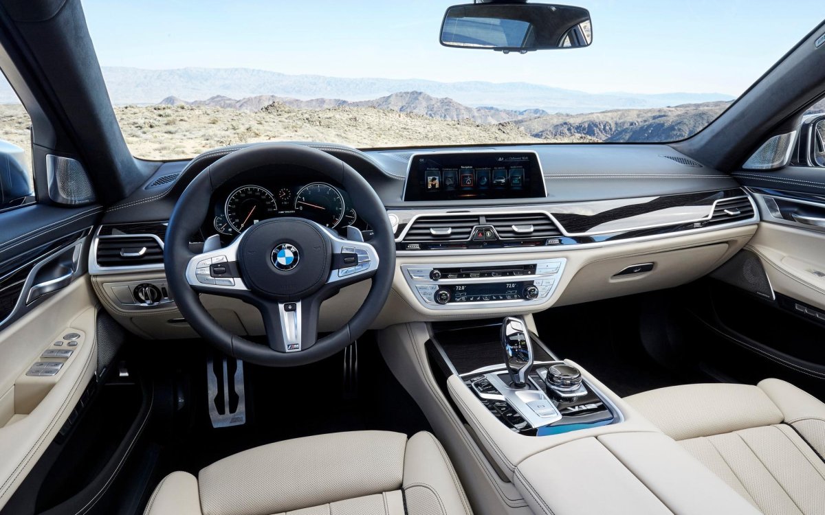BMW 7 XDRIVE