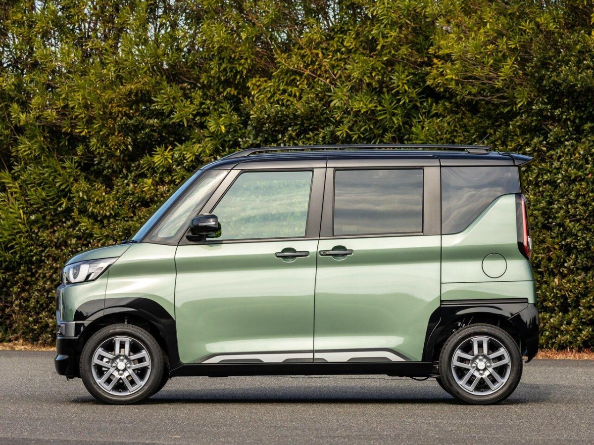 Mitsubishi Delica 2023