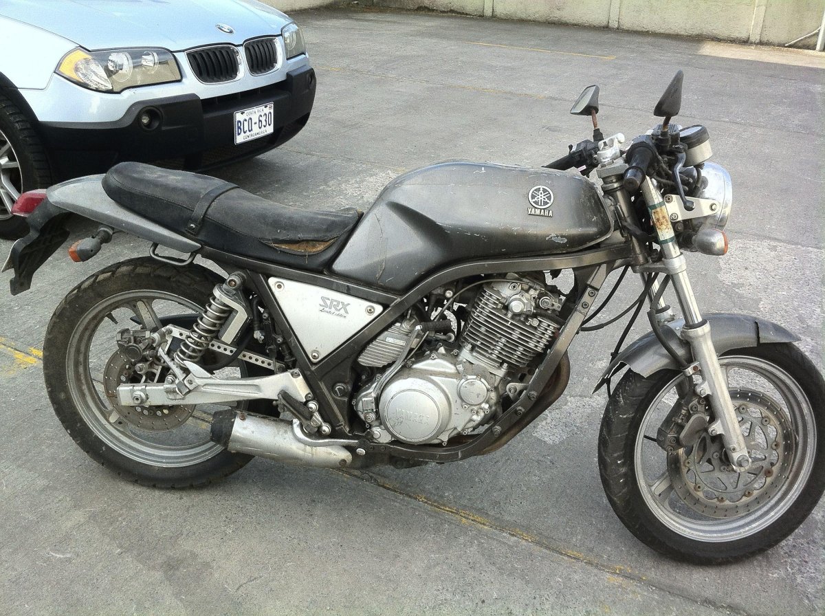 Yamaha SRX 400