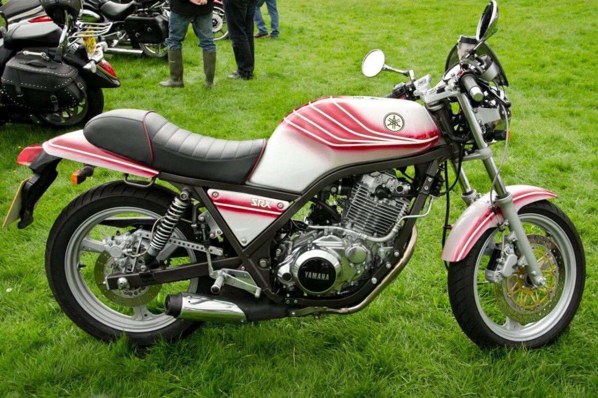 Yamaha SRX 400