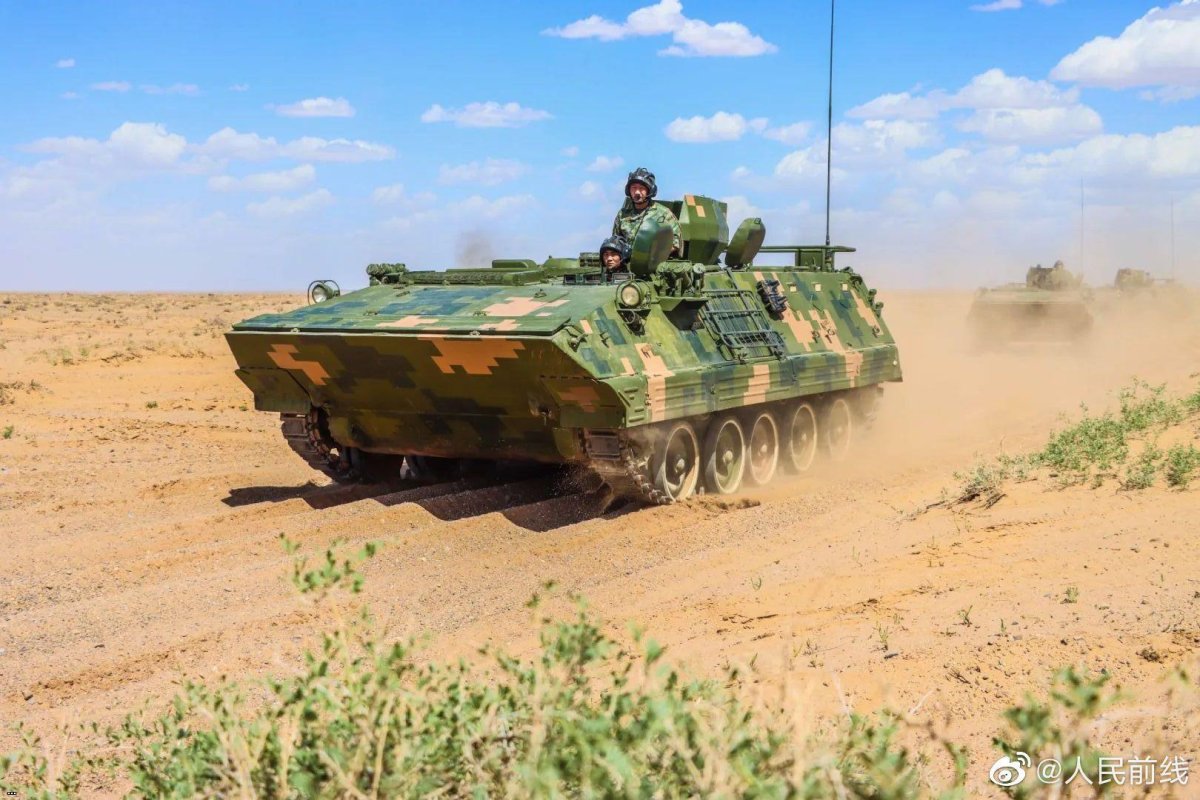 Китай БТР ZFB-05