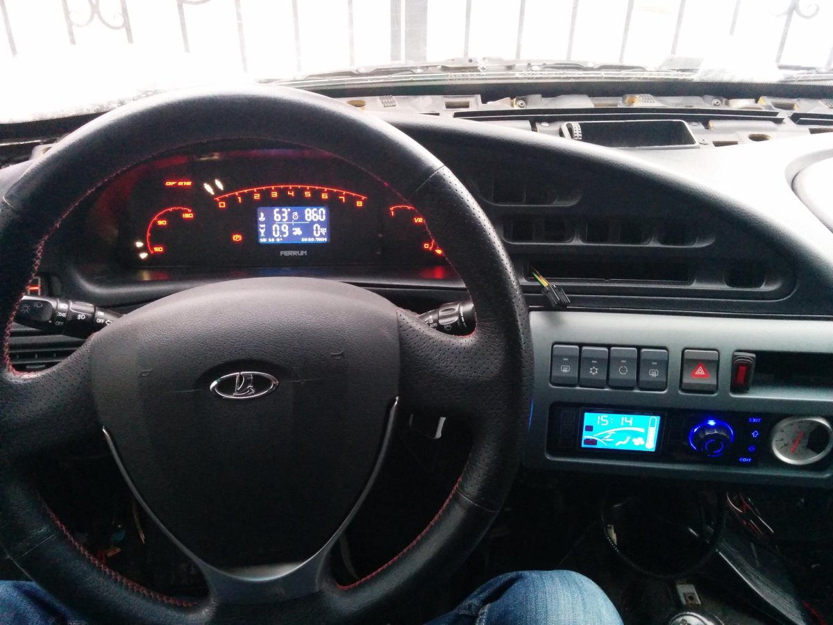 Панель Нивы Шевроле 2005