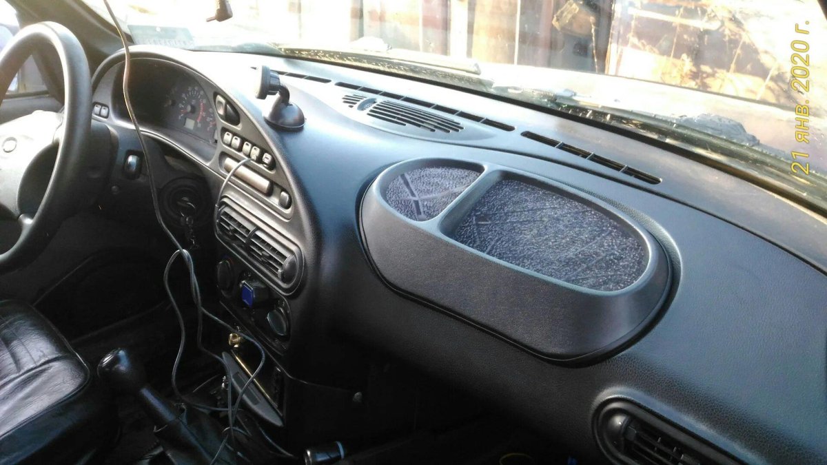 Полка на панель Нива Шевроле