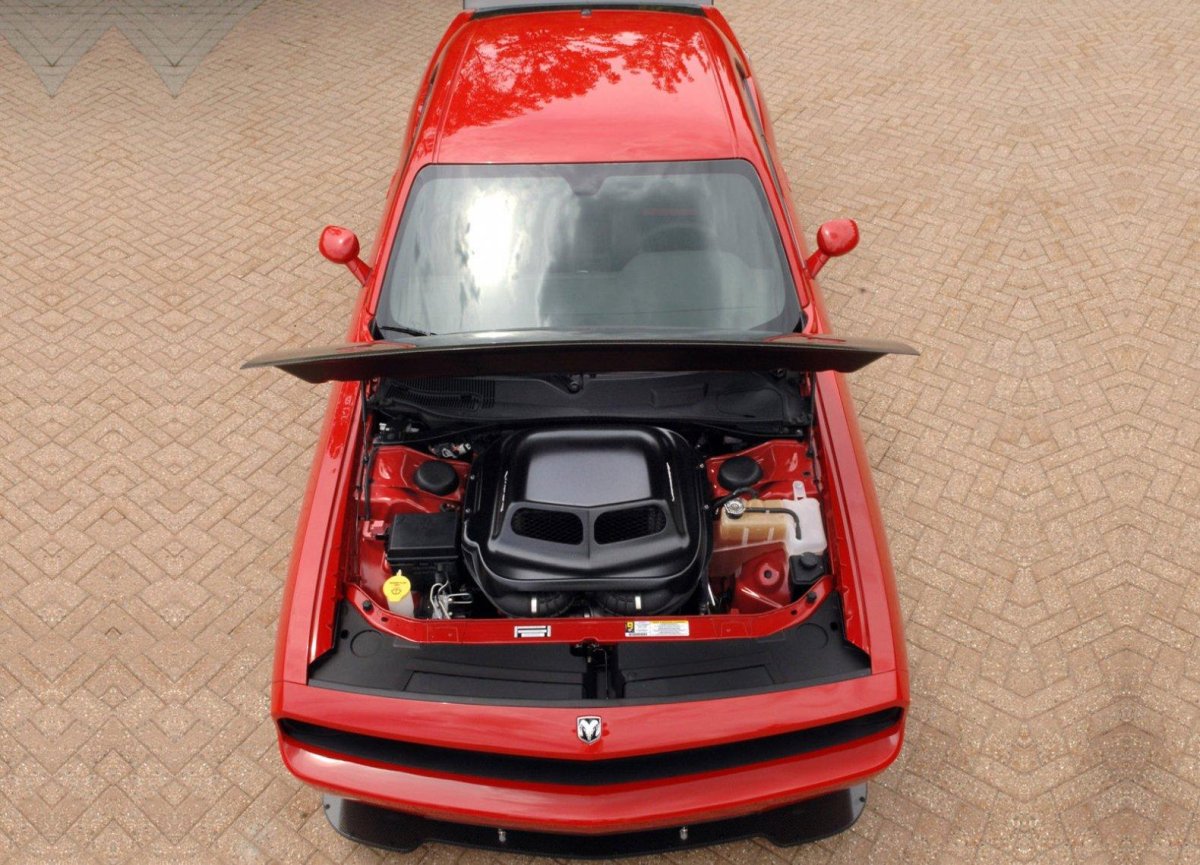 Dodge Challenger багажник