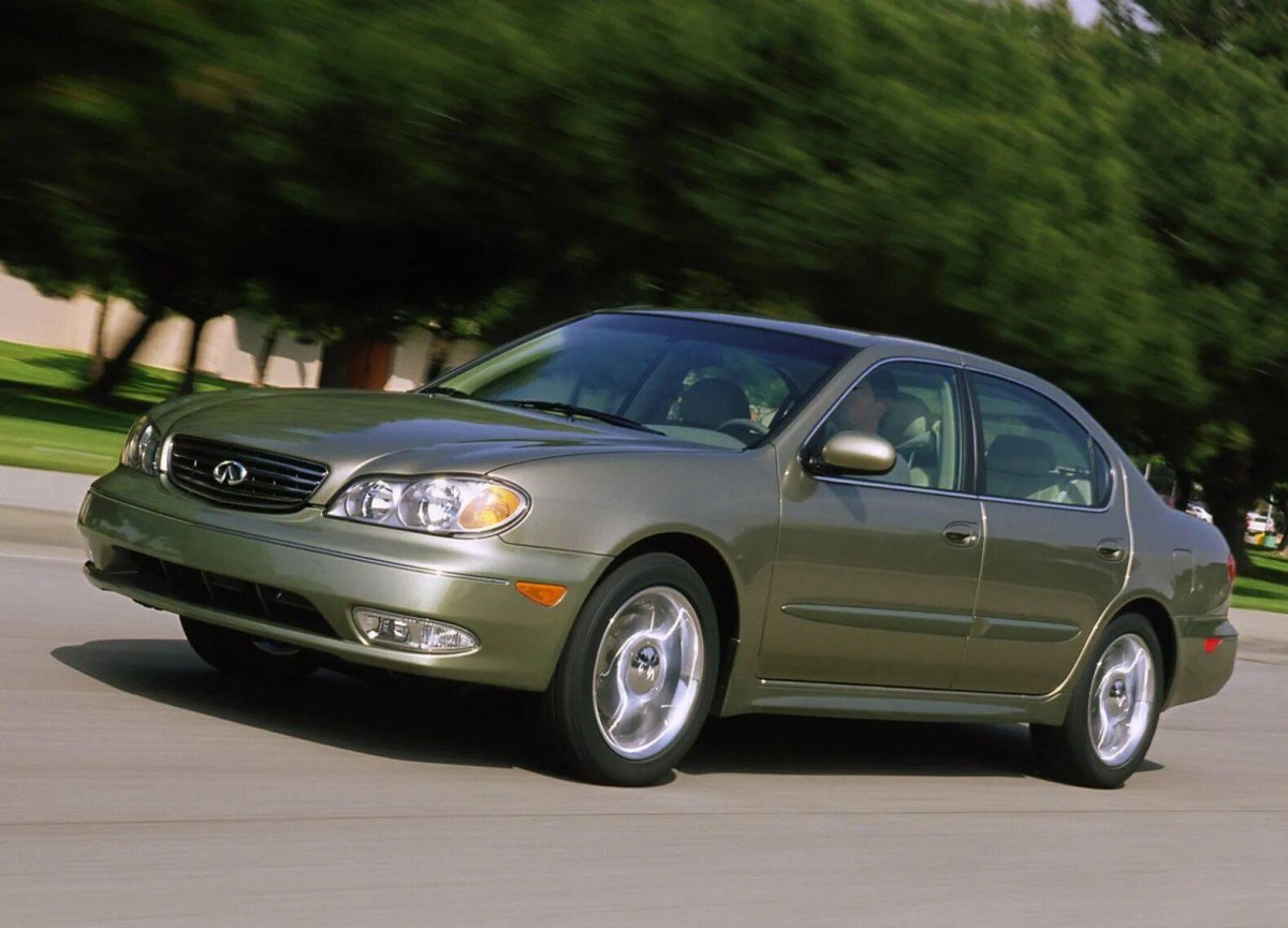 Инфинити седан 2000