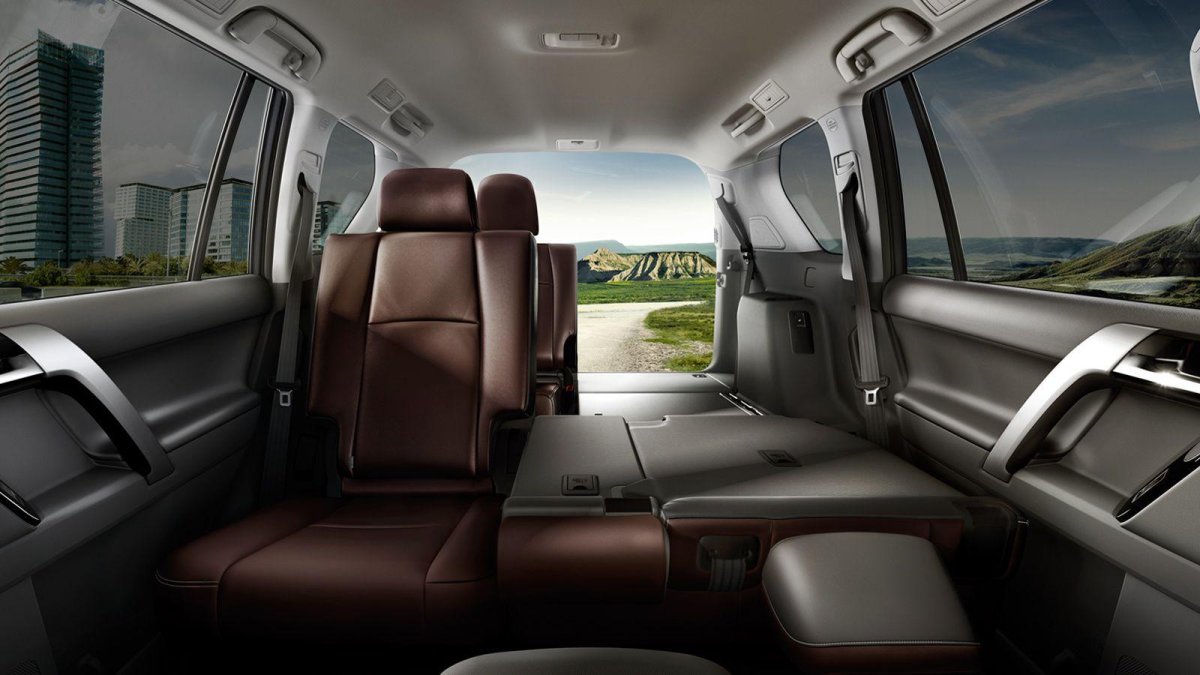 Тойота ленд Крузер Прадо 2016 салон